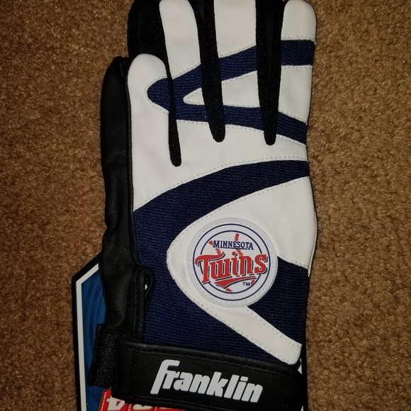 Franklin batting gloves. Pair 3 of 4 - Picture 2 of 5